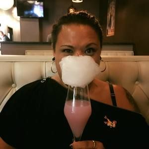 Meet your Posher, Miko